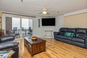 Téléviseur connecté, foyer, chaîne audio