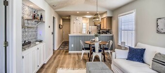 3 Community Pools: Golf Course Condo in Longs
