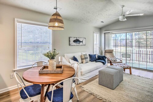 3 Community Pools: Golf Course Condo in Longs