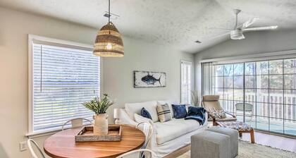 3 Community Pools: Golf Course Condo in Longs