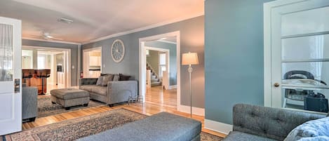 House (4 Bedrooms) | Interior