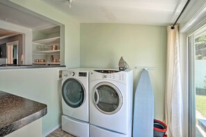 Ev (4 Bedrooms) | İç mekân