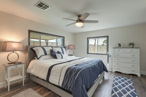 House (2 Bedrooms) | Interior