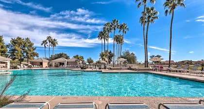 Golf Course Views: Resort Retreat in Sun Lakes