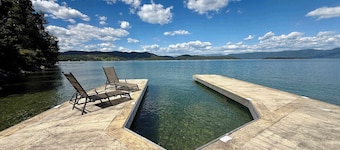 Soaring Eagle Flathead Lake Waterfront Retreat