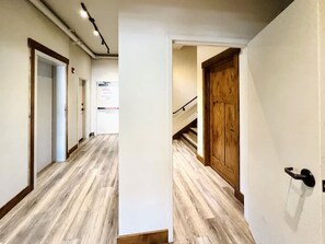 Interior - Mural Place, Cool Downtown Condo (Columbia Falls)