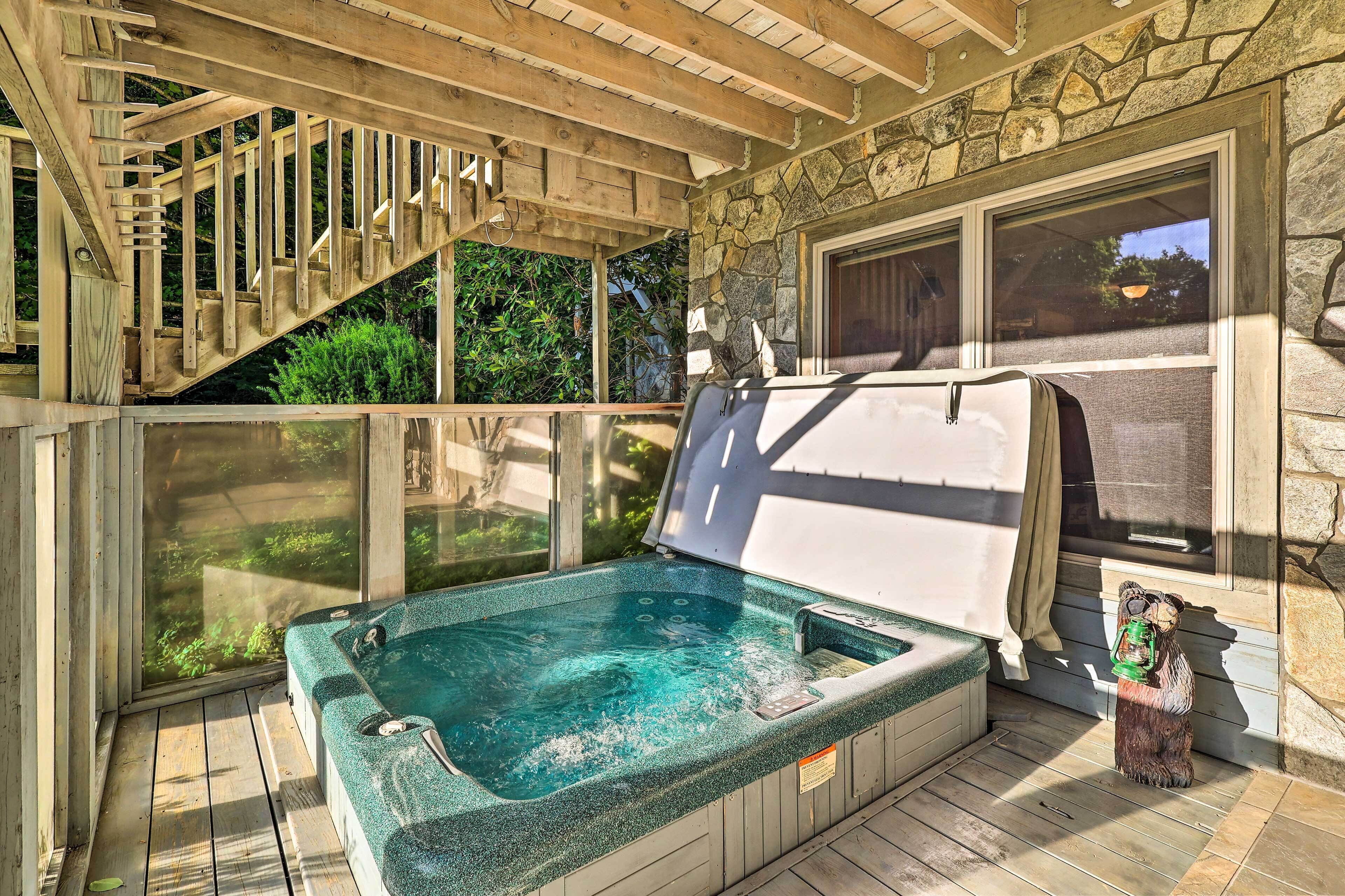 Serene Mountain Retreat w/ Hot Tub & Grills!