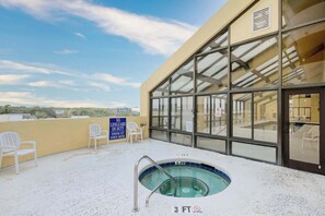 Una piscina techada