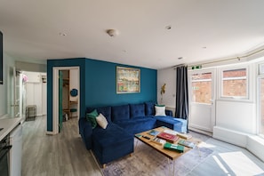 Superior Apartment, Private Bathroom (Pet Friendly) | Lounge