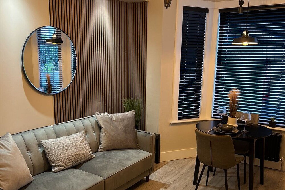Wolf Inn Serviced Apartments