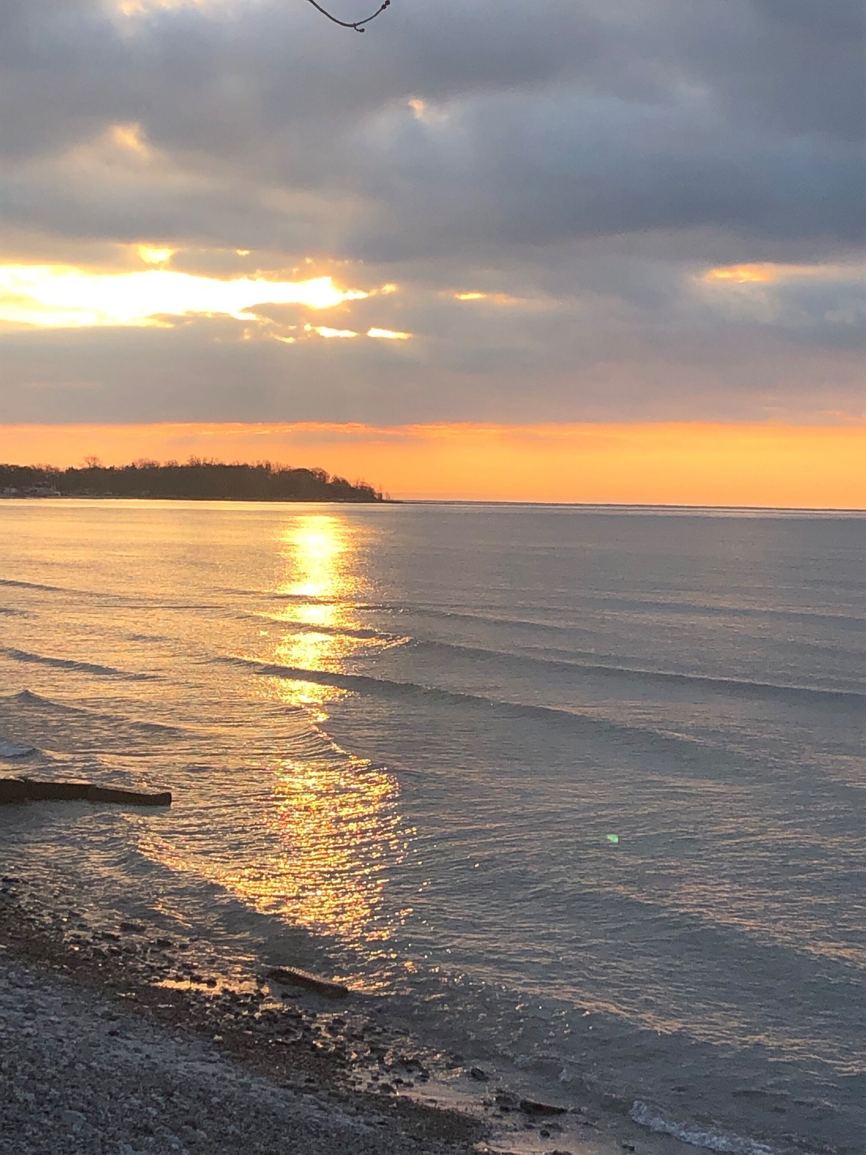 M&M Beach Retreat on Sandy Beach of Lake Erie