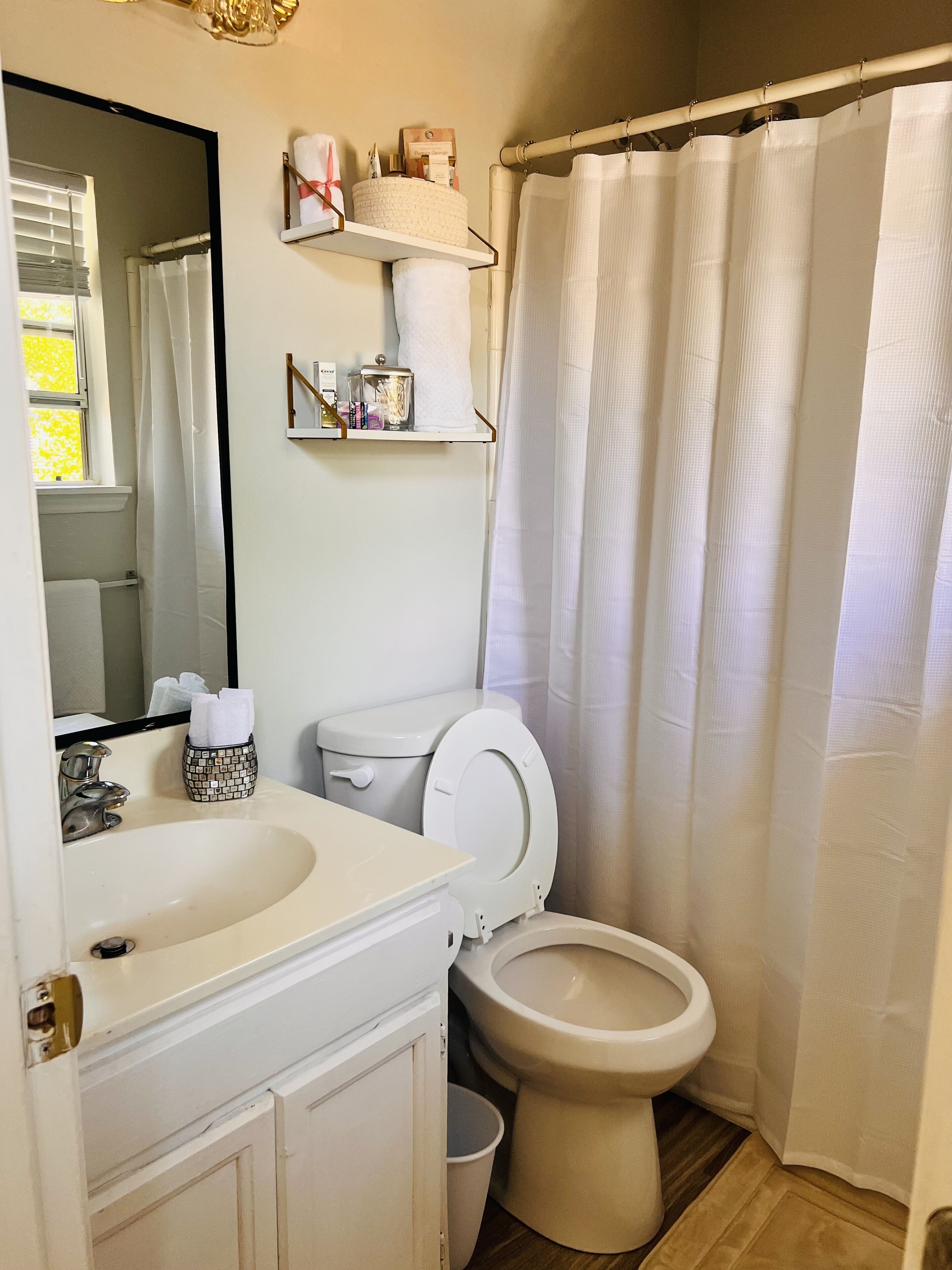 Full House! 2 bed/2.5 bath home away from home