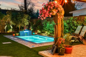 Outdoor pool, a heated pool