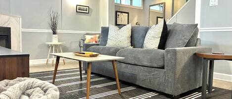 智能电视、电子游戏