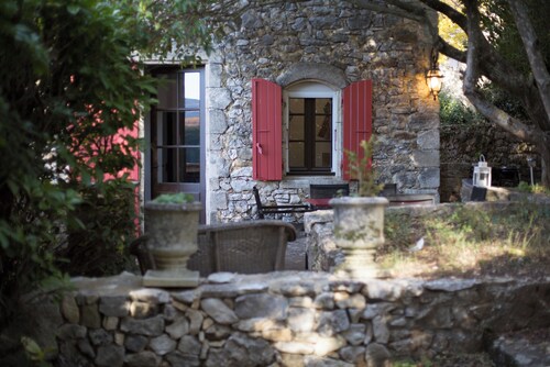 Dans le Luberon Nord, au Pied du Ventoux, Maison de 1861