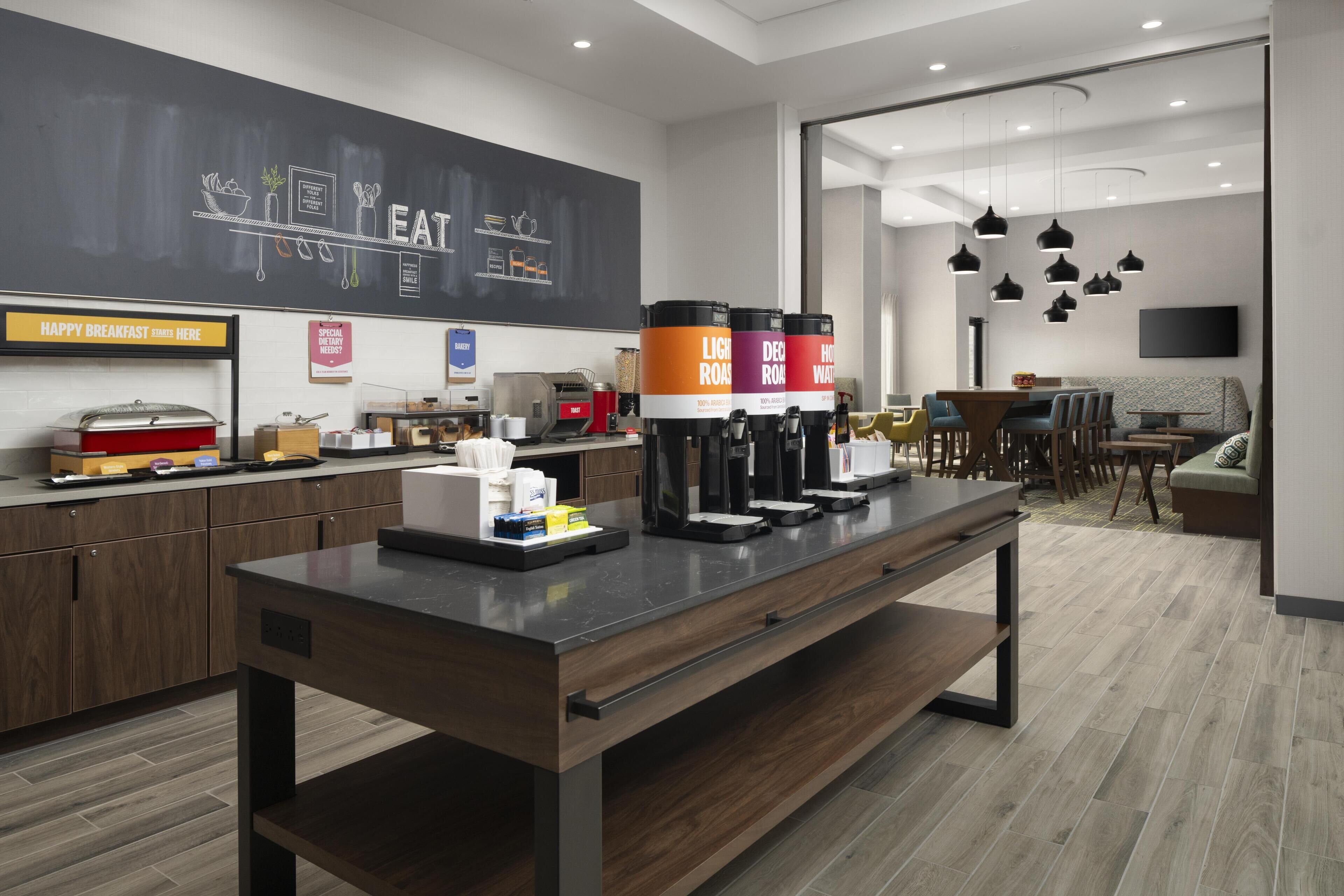 Free daily buffet breakfast 