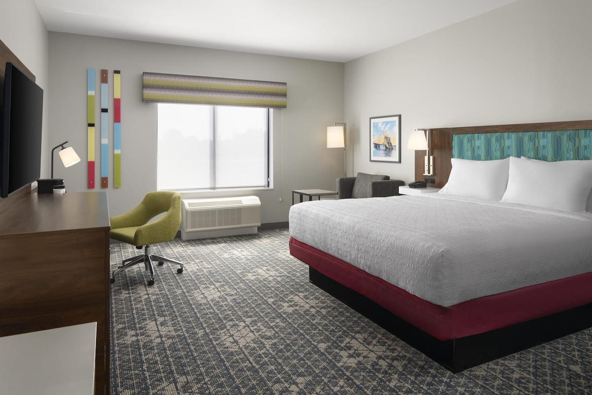 Room, 1 Katil Raja (King), Refrigerator & Microwave | Wi-fi percuma