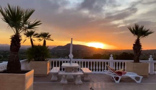 Casa Vista del Rey 77