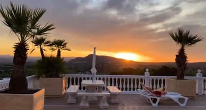 Casa Vista del Rey 77