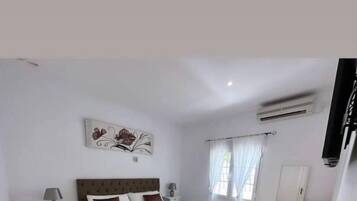 6 habitaciones, tabla de planchar con plancha, wifi y ropa de cama