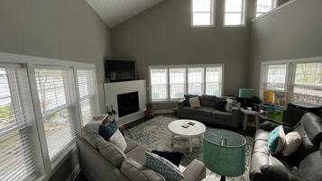 TV connectée, cheminée