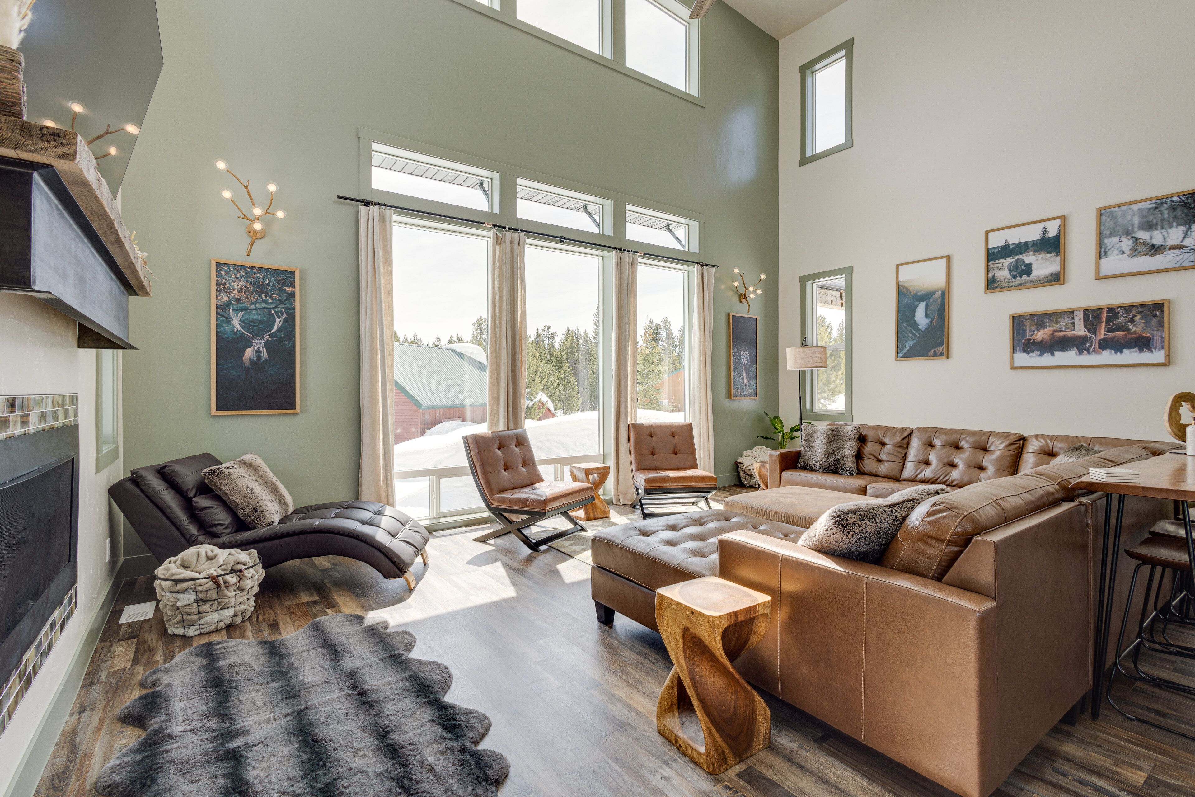 Modern Island Park Cabin ~ 23 Mi to Yellowstone!