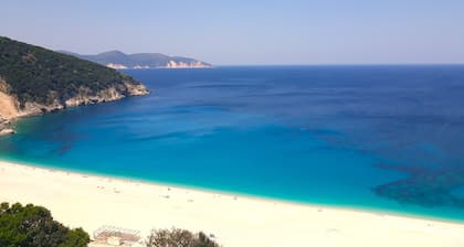 ALKYONI-Magnificent Seaview -Waterfront-110sq m- Beautiful decoration-1st floor