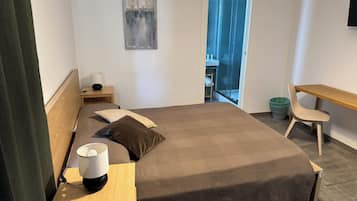 Camera Comfort, vista mare | Una scrivania, postazione laptop, Wi-Fi gratuito, lenzuola