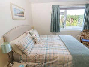 4 bedrooms, individually decorated, individually furnished, free WiFi