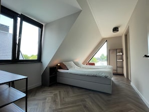 4 Schlafzimmer, kostenloses WLAN, Bettwäsche