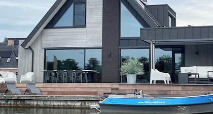 Moderne Villa mit schöner Veranda in Stavoren