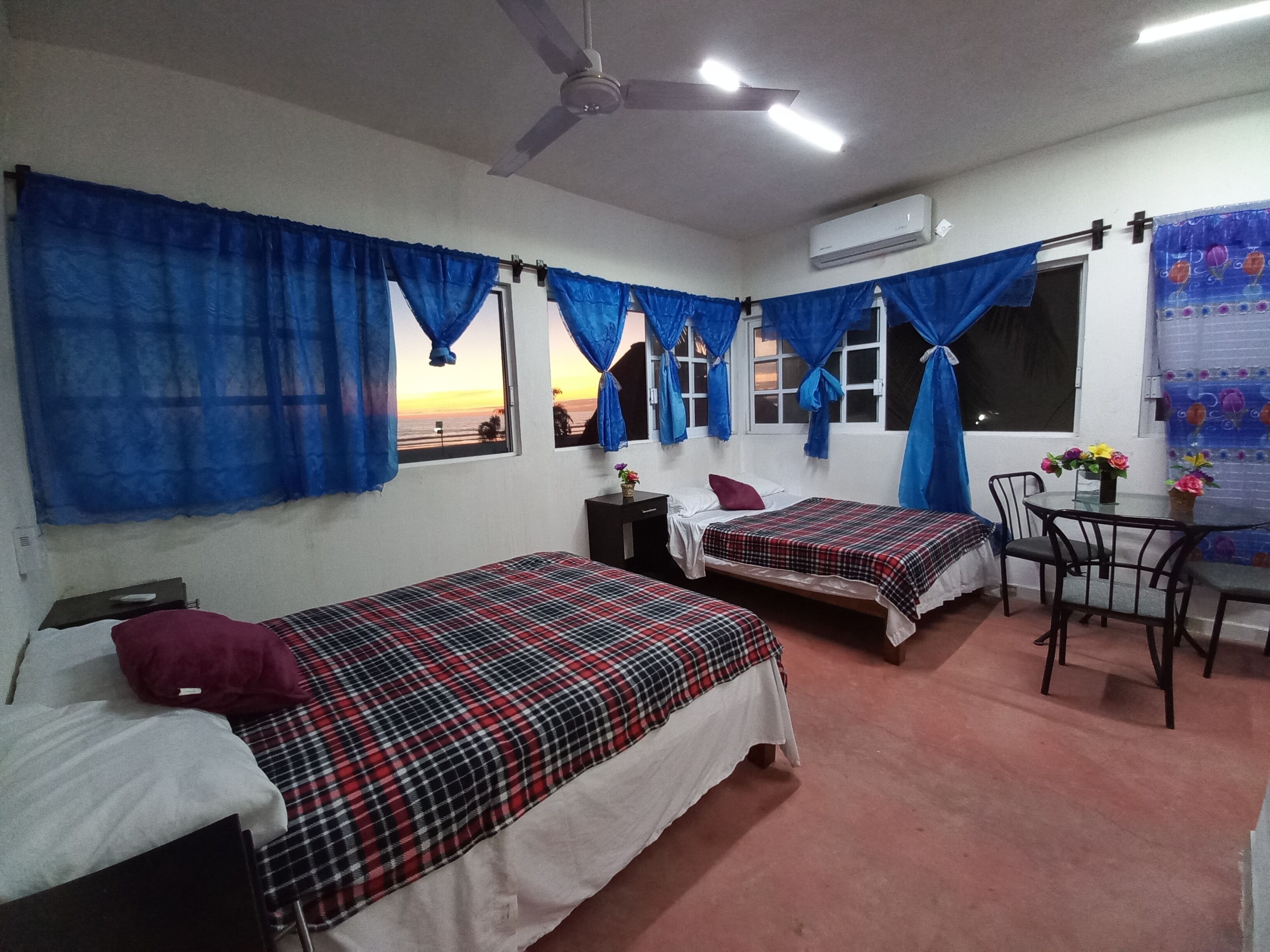 Recreativo Marclauri a Pie de Playa 