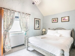 3 عدّة غرف نوم وبديكورات فريدة لكل غرفة وطراز فريد لكل وحدة