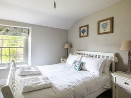 3 habitaciones, decoración personalizada y muebles diferentes 