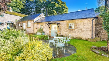 Cottage | Front of property