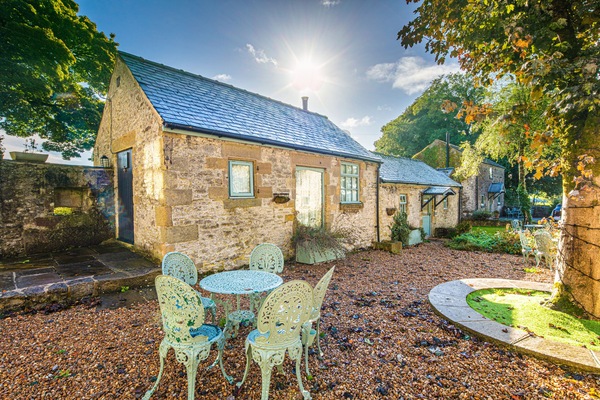 Cottage | Interior