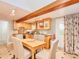 Fridge, electric kettle, toaster, cookware/dishes/utensils