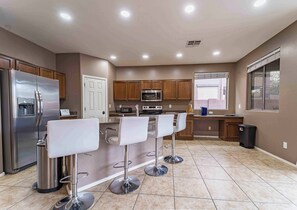 Coffee/tea maker, microwave, oven, stovetop