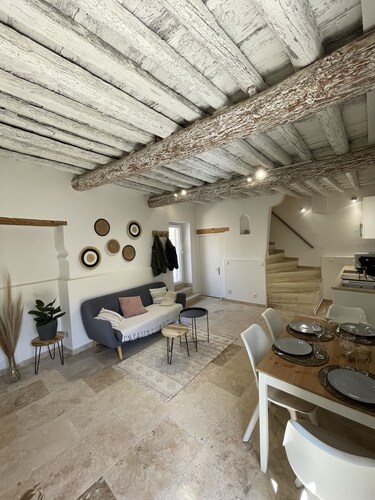 L'Oustau de Célia village house with Spa