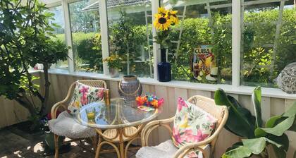 Brunns Lake House - Mysig Familjevänlig Lägenhet med Fantastisk Utsikt Över Sjön
