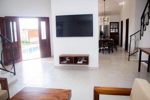 Interior - Wonderful residence w/studio, 15 min walk distance from beach & restaurants! (Ixtapa Zihuatanejo)