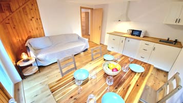 Apartamento, terraza | 2 dormitorios, escritorio, sistema de insonorización y wifi gratis