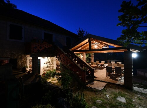 Apartment Rural Podastrana