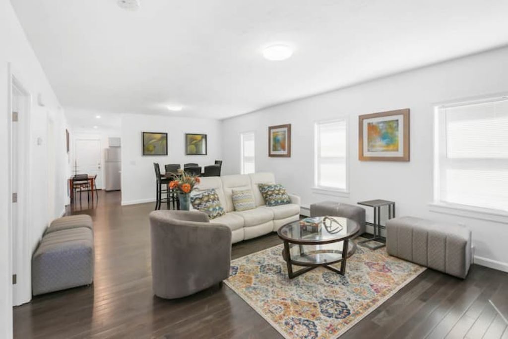 Brand New 2Kbd,1Qbd-Workspaces, Parking, Downtn,4+