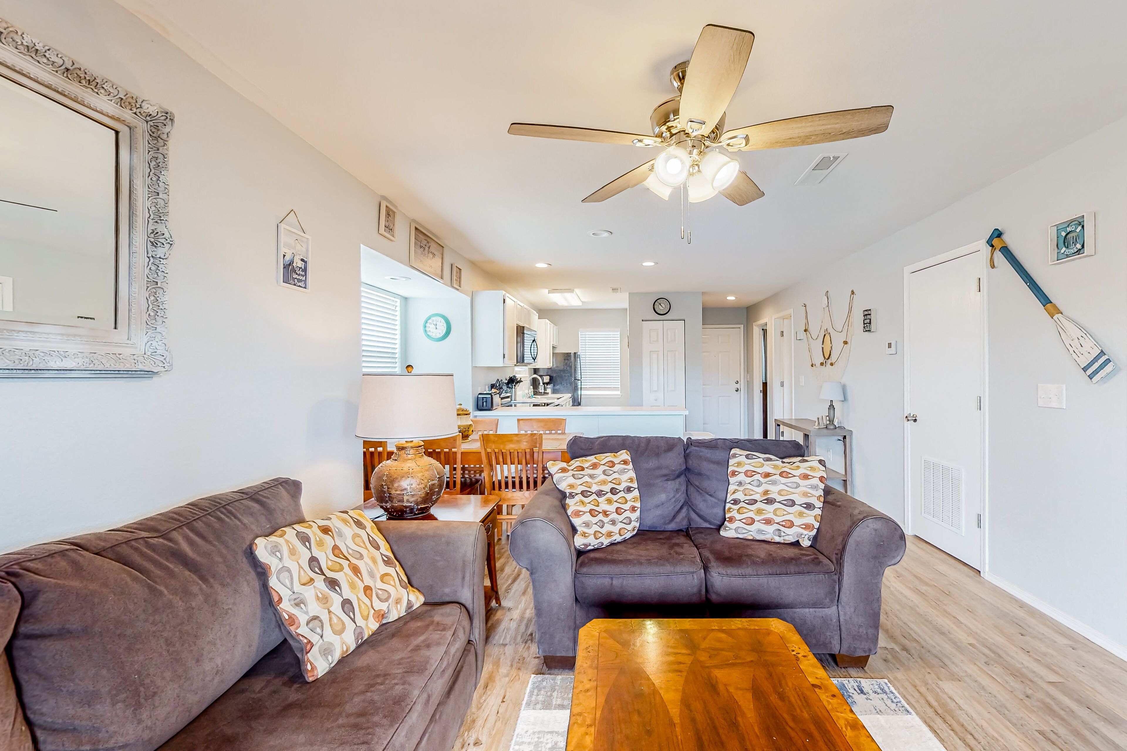 Lake view condo with pool, tennis, and basketball access - balcony, W/D, & AC