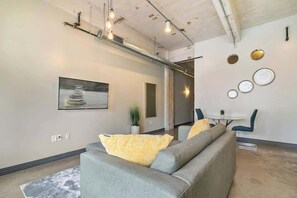 TV, offices