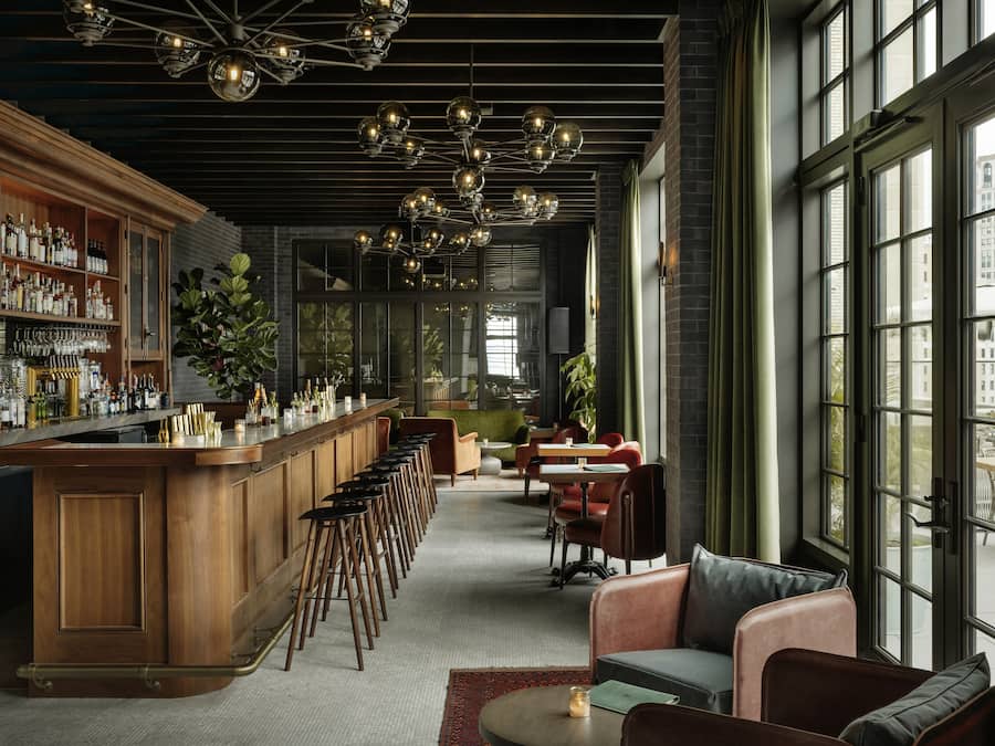 2 Restaurants, Frühstück, Mittagessen, Abendessen, französische Küche