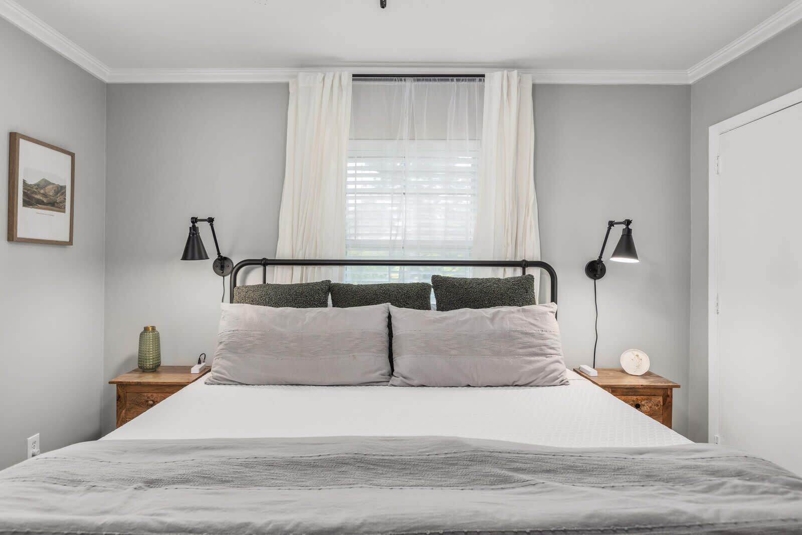 2 slaapkamers, een strijkplank/strijkijzer, wifi, beddengoed