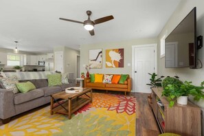 Unclassified image, 5 of 62, button