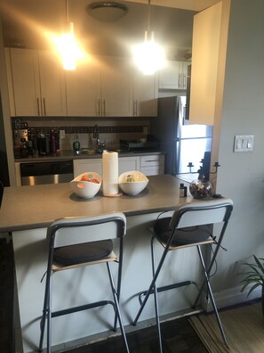 Private kitchen - 1 bedroom Spacious Apartment In Etobicoke (Toronto)